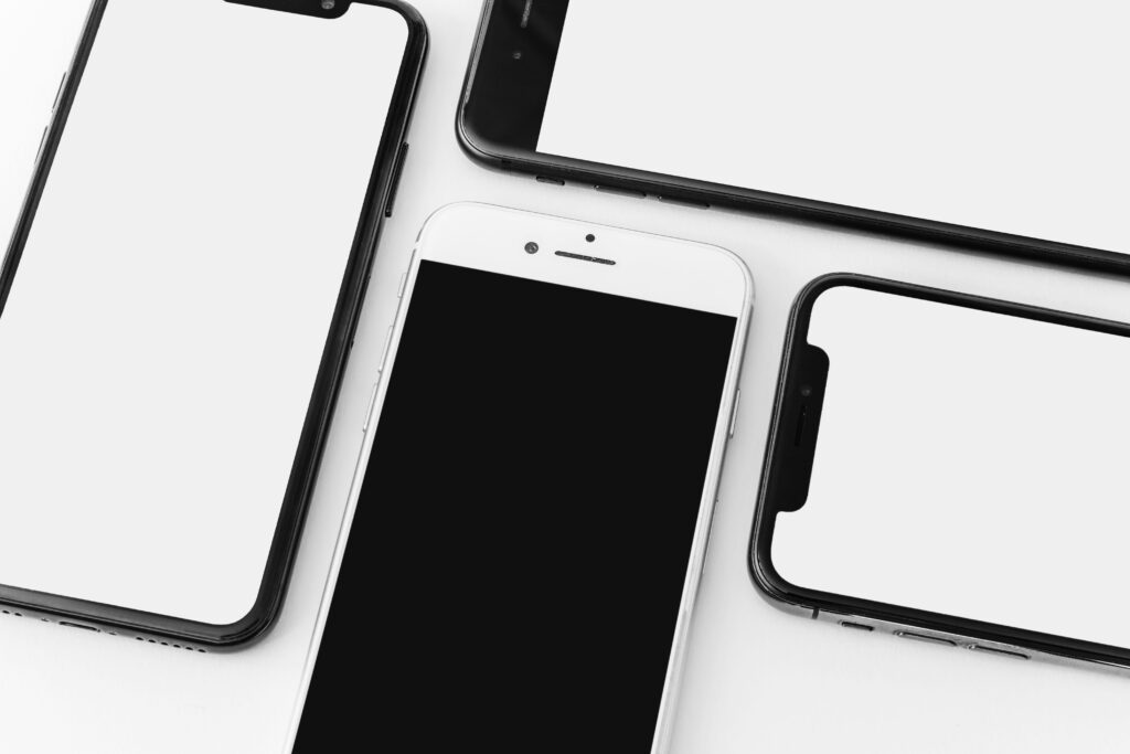 close up composition four smartphones (1)
